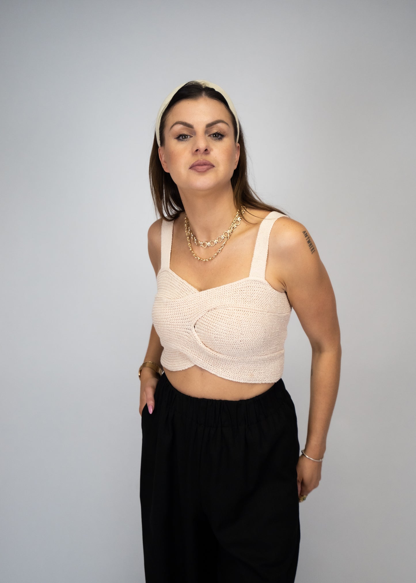 FITTED CRISS CROSS SWEATER KNIT CROP TANK TOP