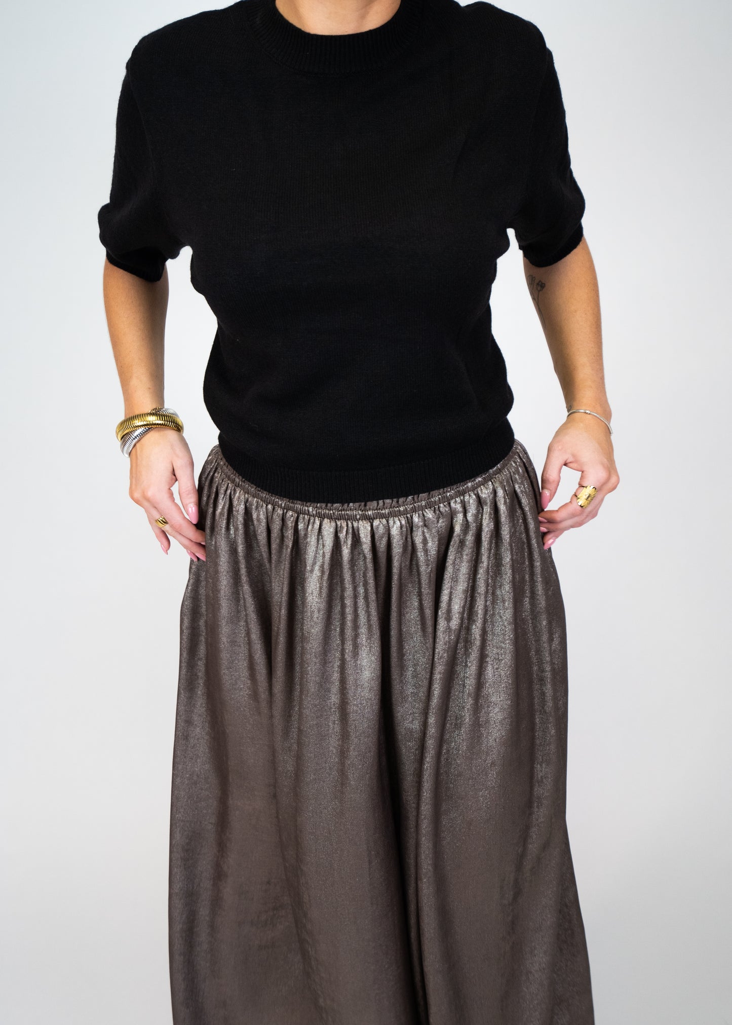 Raven Sweater Top With Short Sleeves