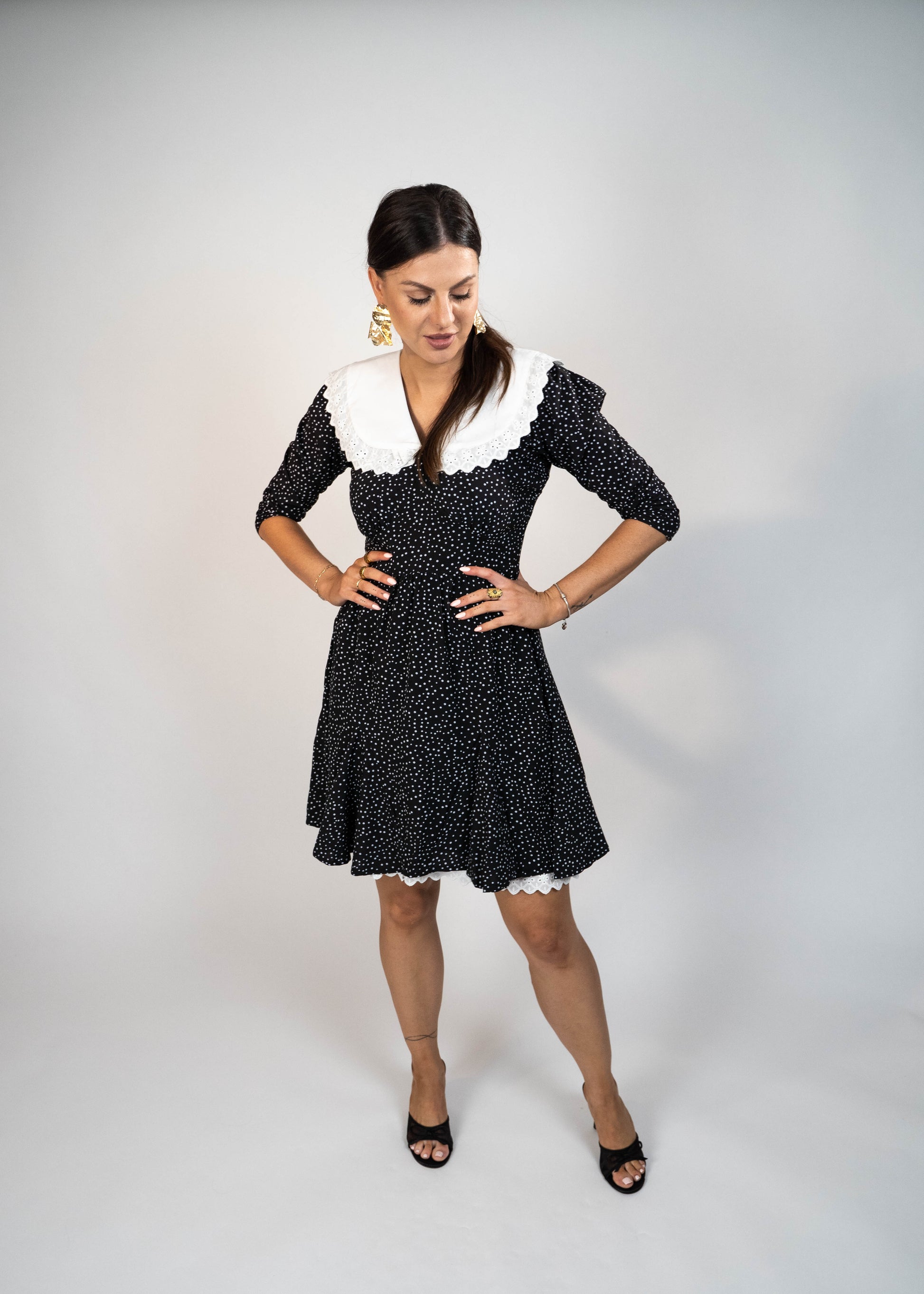 Peter Pan Polka Dots Collar Dress, a trendy and popular choice right now. Features a charming polka dot pattern with a classic Peter Pan collar for a stylish and timeless look
