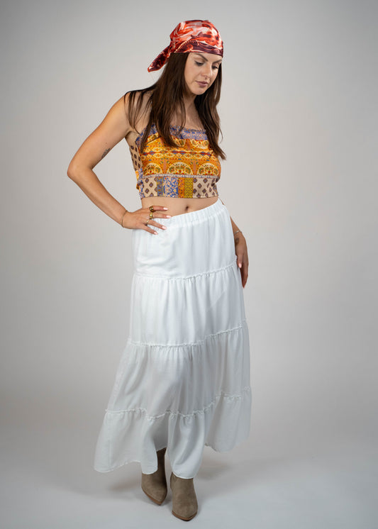 Popular maxi white skirt for this year, offering a timeless and elegant look. Perfect for creating versatile and stylish outfits