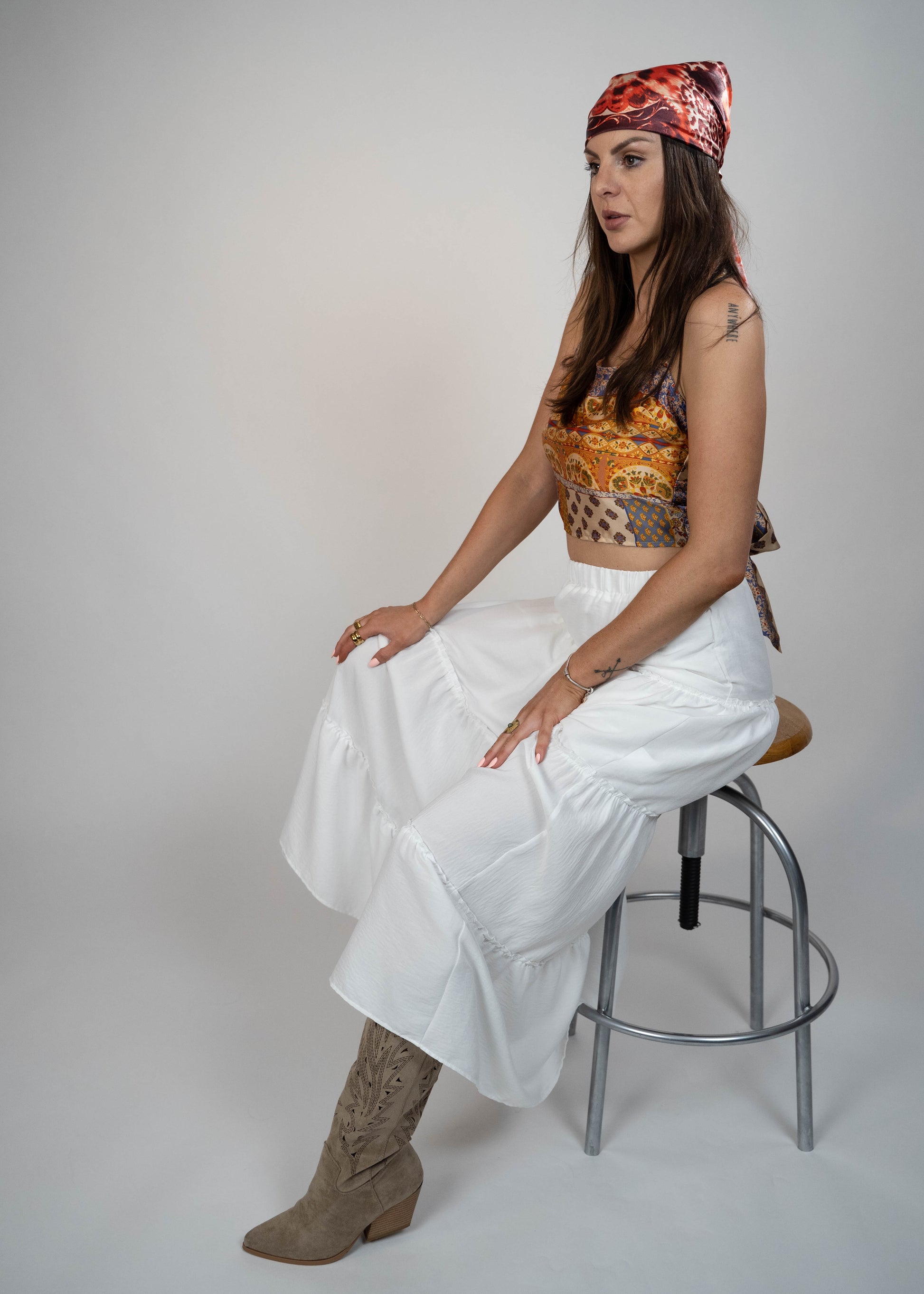 Popular maxi white skirt for this year, offering a timeless and elegant look. Perfect for creating versatile and stylish outfits